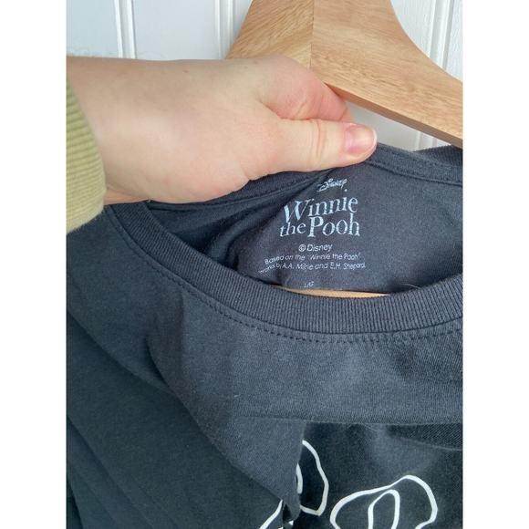 Winnie The Pooh T-Shirt Women's Large Black Bee My Friend Eeyore Piglet Disney - Picture 4 of 5